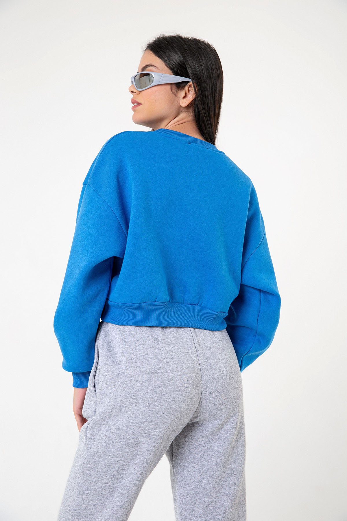 3 iplik şardonlu slogan baskılı boxy düşük omuz kadın sweatshirt