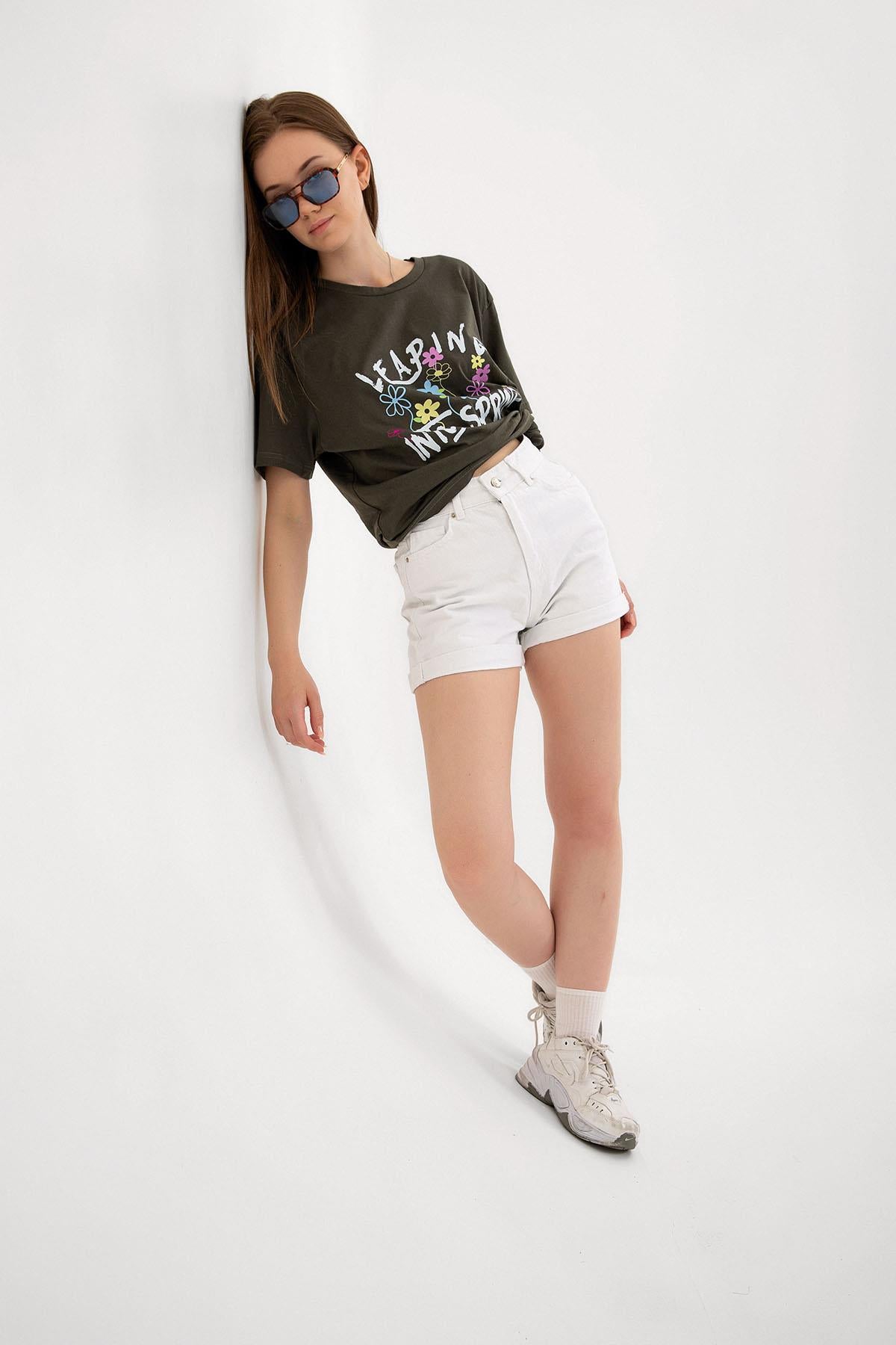Crew Neck Leaping into Spring Printed White Oversize Female T -shirt
