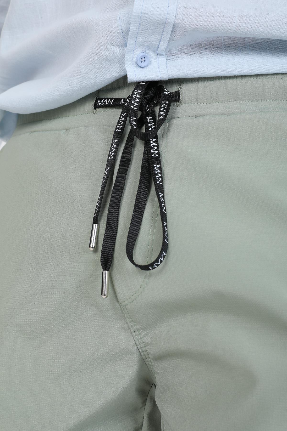 Slim Fit Kargo Cepli Esnek Lamine Kumaş Erkek Pantolon