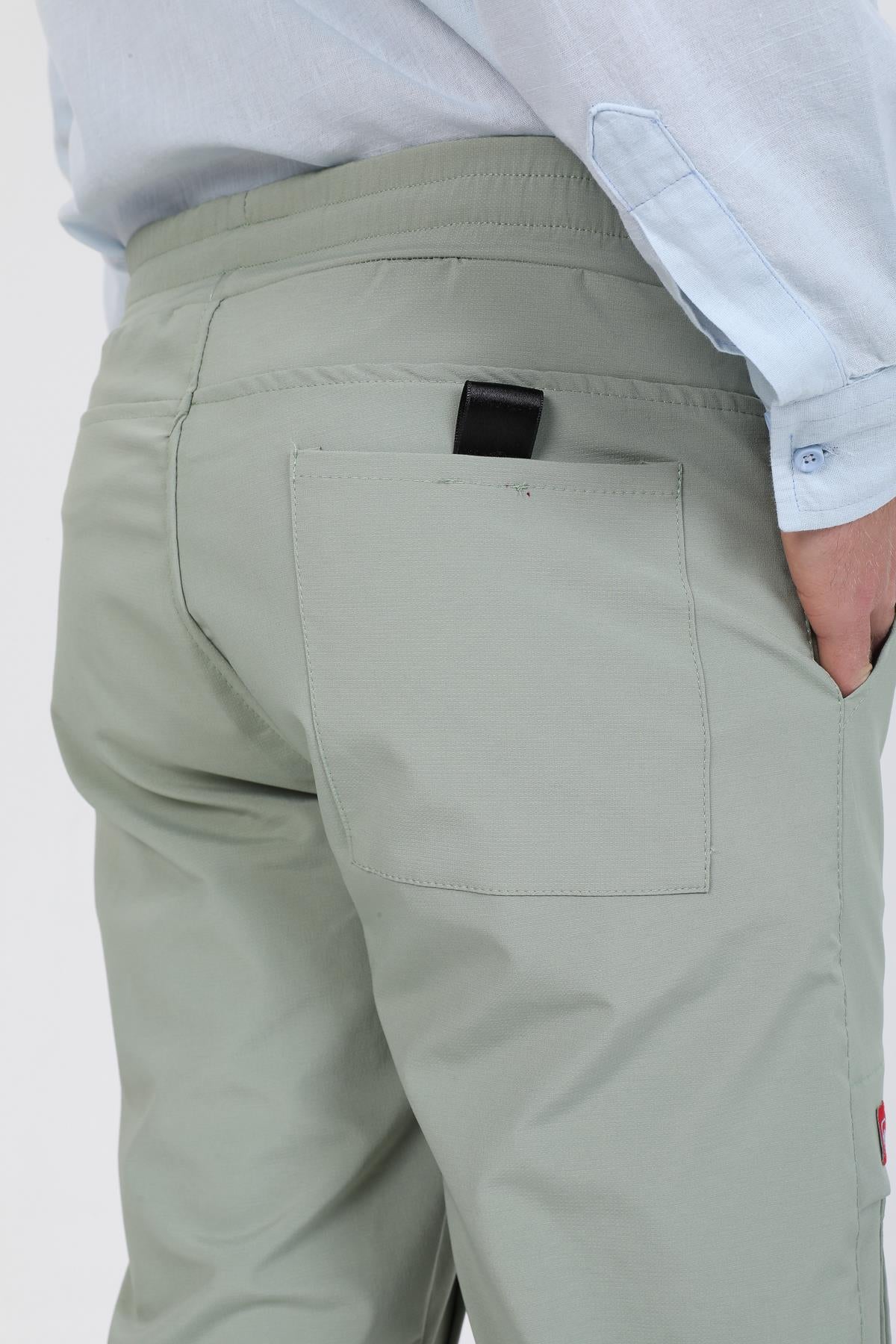 Slim Fit Kargo Cepli Esnek Lamine Kumaş Erkek Pantolon