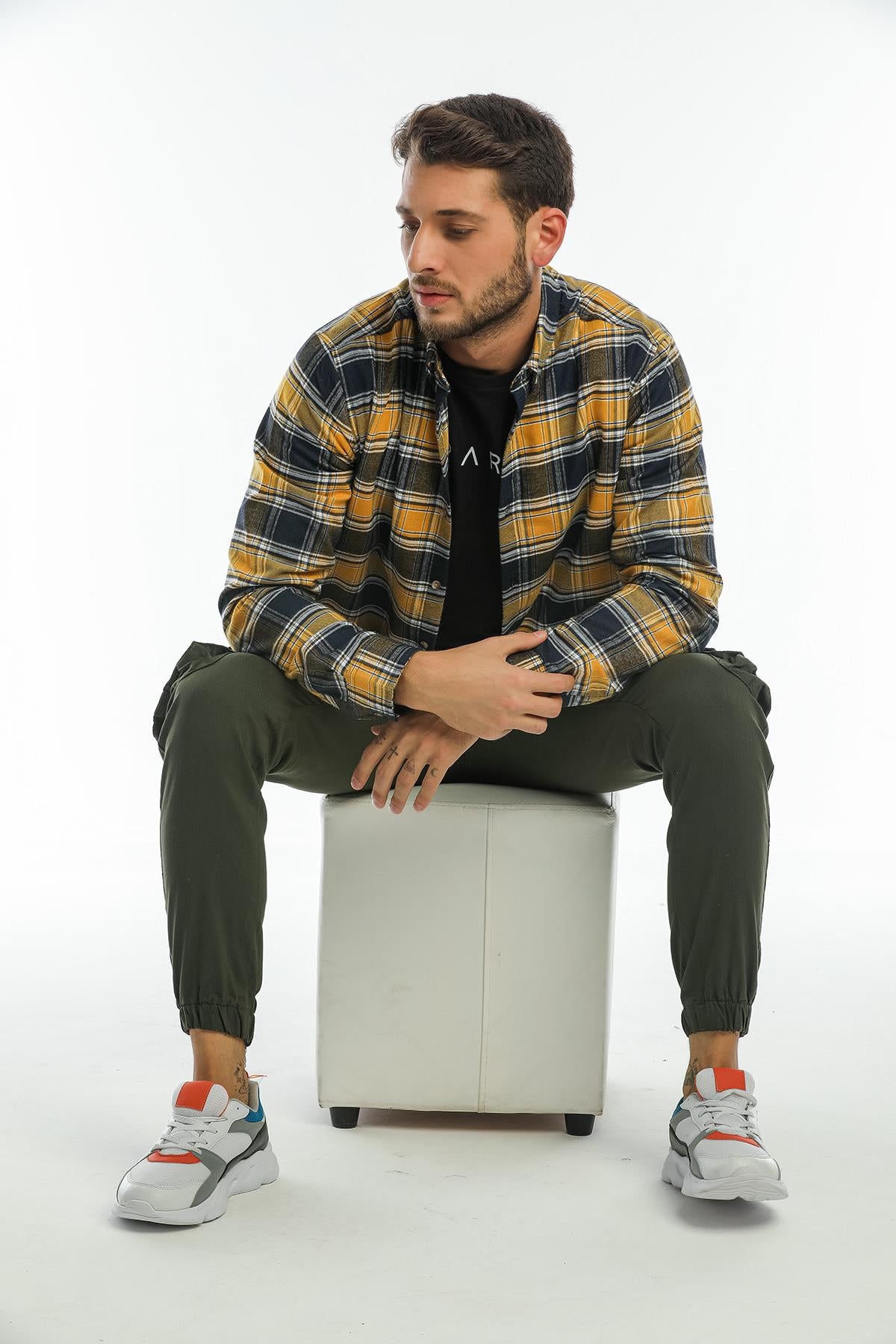 Back buttoned Fland with Flash Pockets without Pockets Men's Shirt