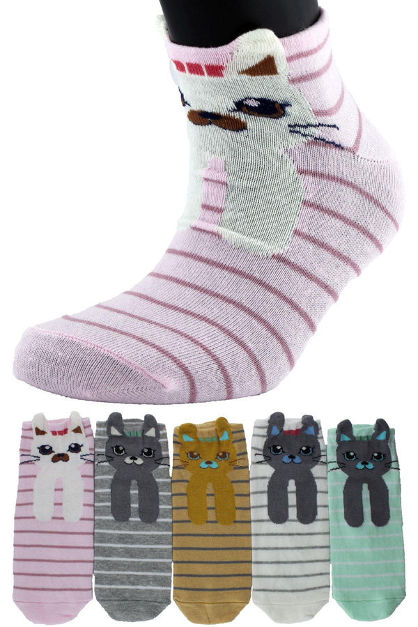5'li paket Farklı Renklerde Kedi Desenli 3 boyut detaylı Kadın Çorap