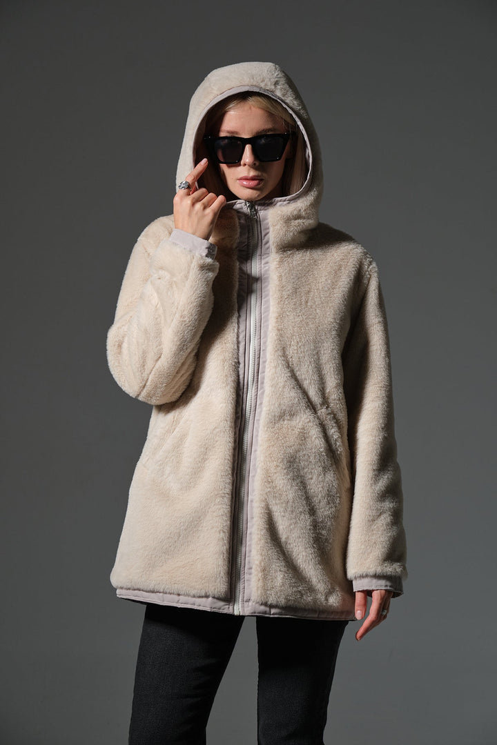 Çift taraflı bir tarafı peluş bir tarafı su itici mikro Fermuarlı Kapüşonlu Kadın Mont @Varoni Maule