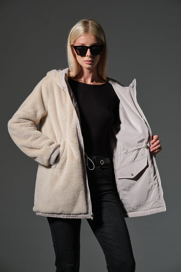 Çift taraflı bir tarafı peluş bir tarafı su itici mikro Fermuarlı Kapüşonlu Kadın Mont @Varoni Maule