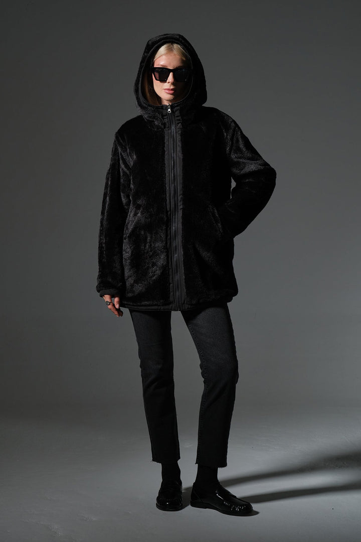 Çift taraflı bir tarafı peluş bir tarafı su itici mikro Fermuarlı Kapüşonlu Kadın Mont @Varoni Maule