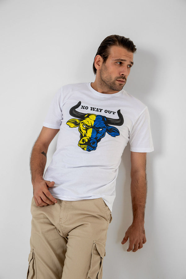 Yellow Navy Blue Bull No way Out Printed Comfortable Fit 100% Cotton Men's Graphic T-Shirt