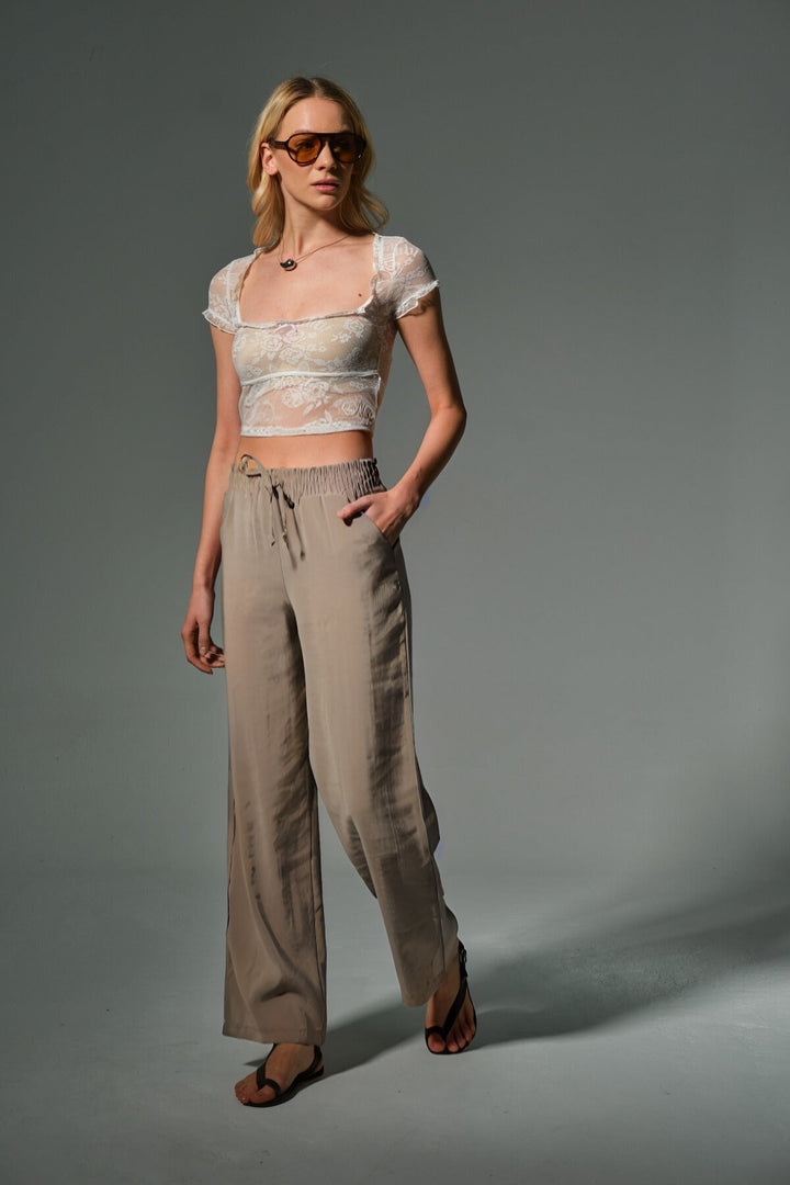 yüksek bel, yapışmaz dökümlü kumaş lastikli palazzo geniş paça kadın pantolon Domoda