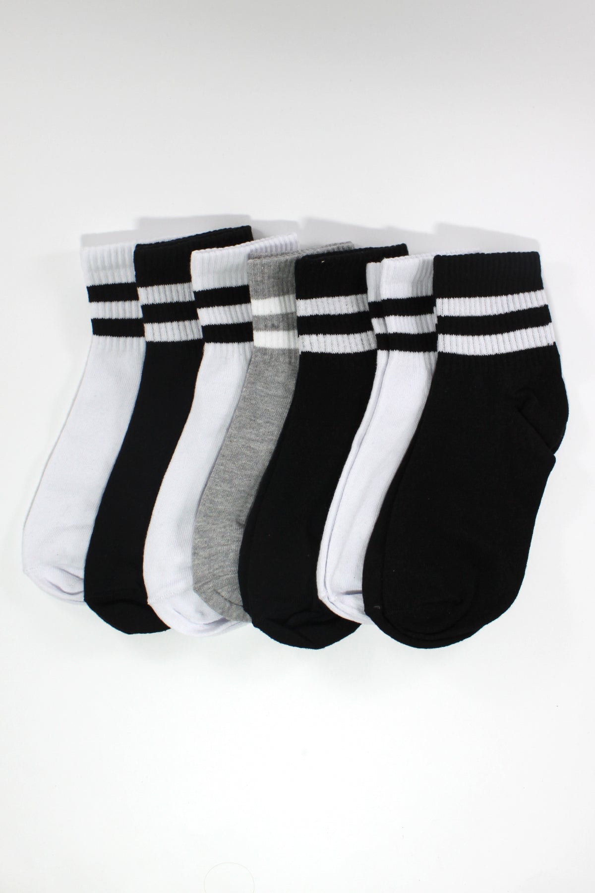 7'li paket Pamuklu Renkli Çizgili  Yarım Konç Erkek Çorap