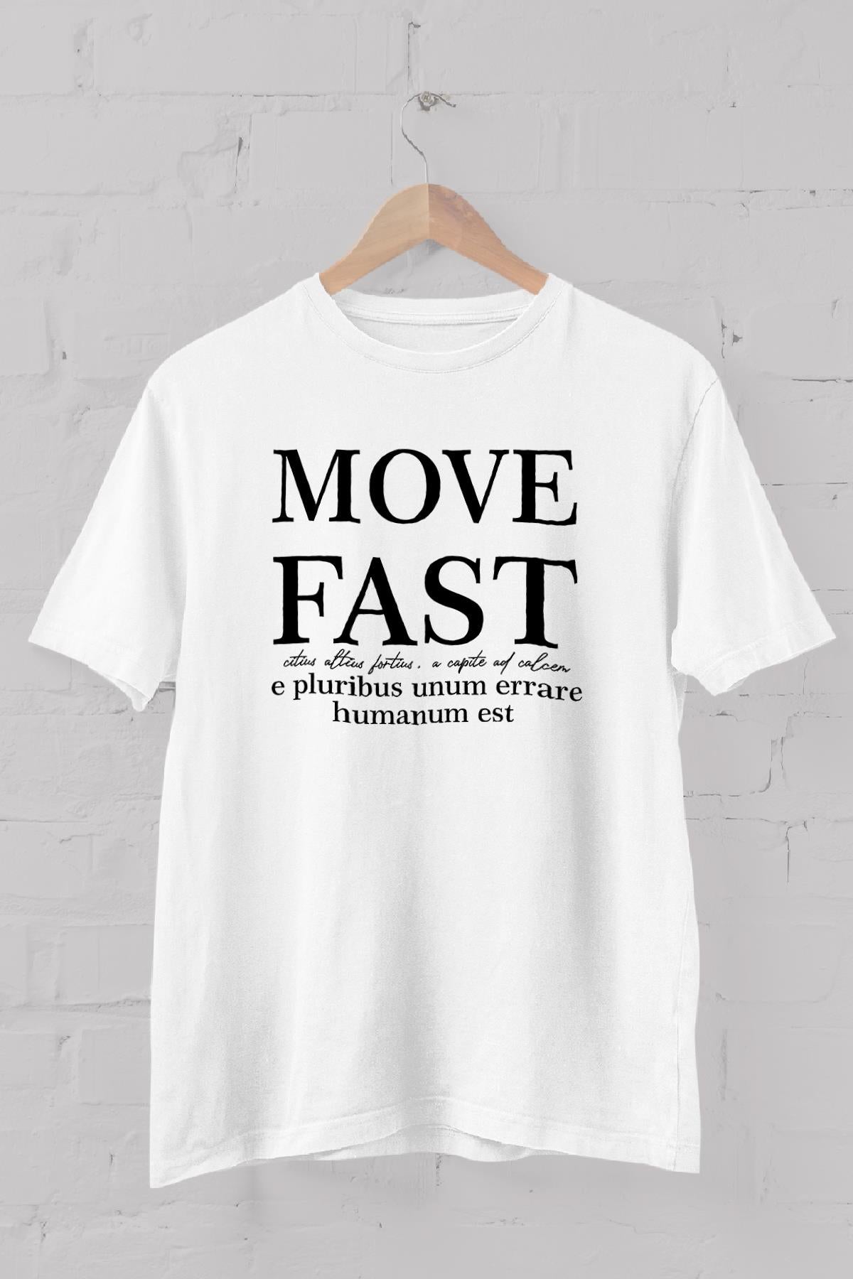 Move Fast Slogan Printed Crew Neck Men's T -shirt