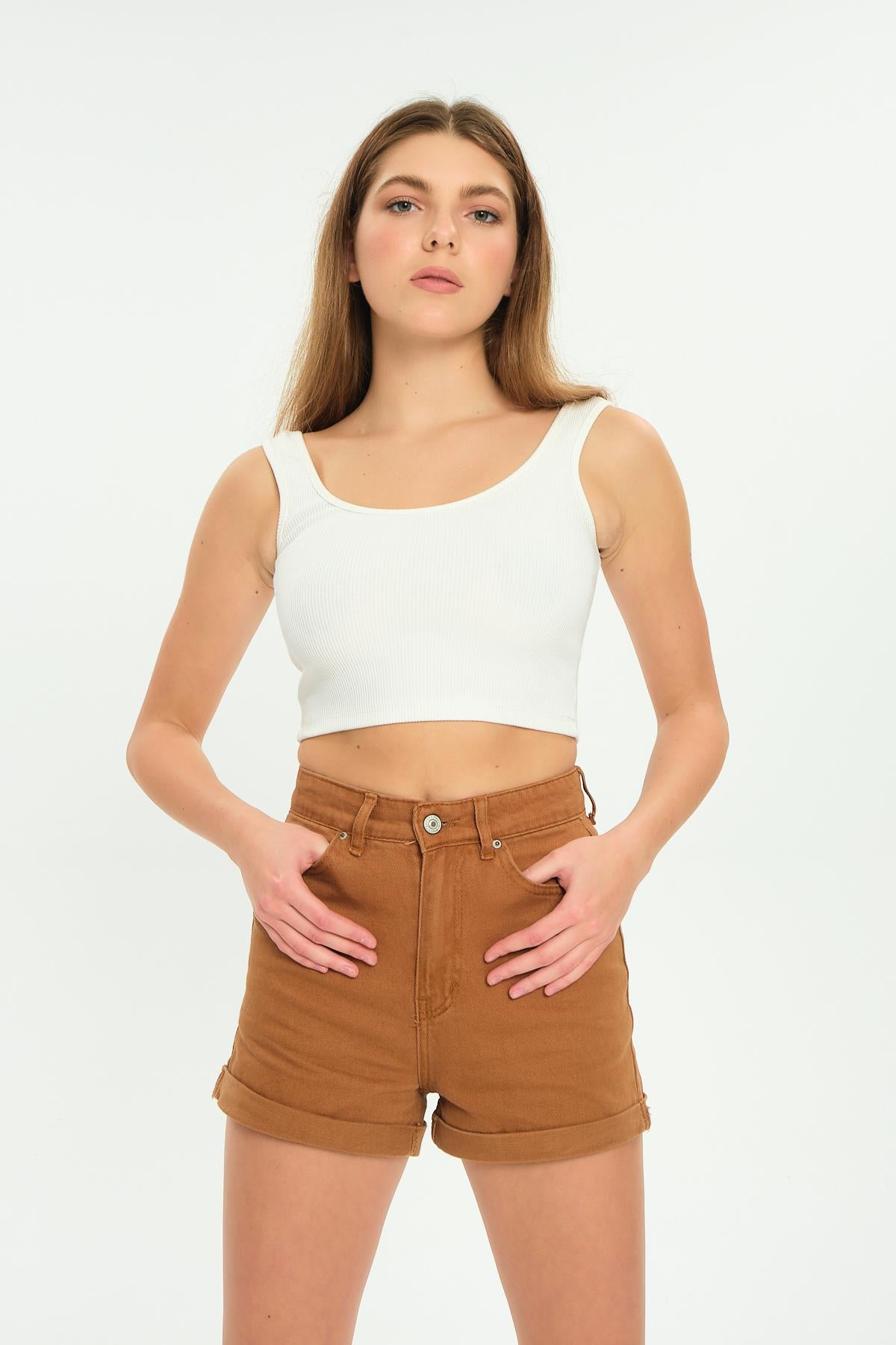 Paça folded woman gabardin shorts