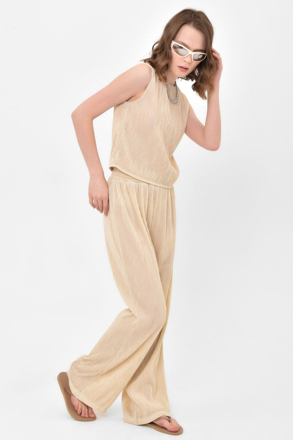 Crew neck blouse, palazzo wide leg trousers pleated suit